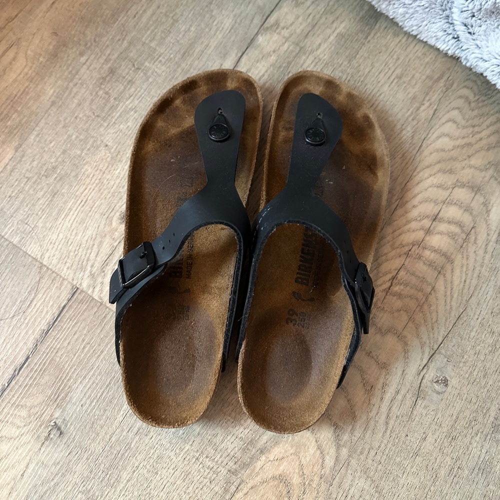 Birkenstock Gizeh Sandal in black - Women's Flip-Flop Thong Sandal